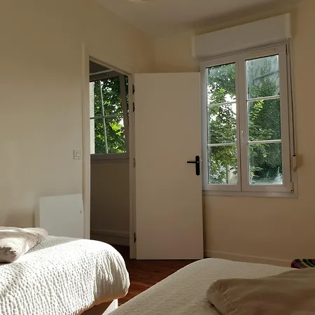 Holiday home Maison A Les Moulineaux, Proche De Paris