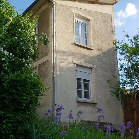 בית נופש Maison A Les Moulineaux, Proche De Paris