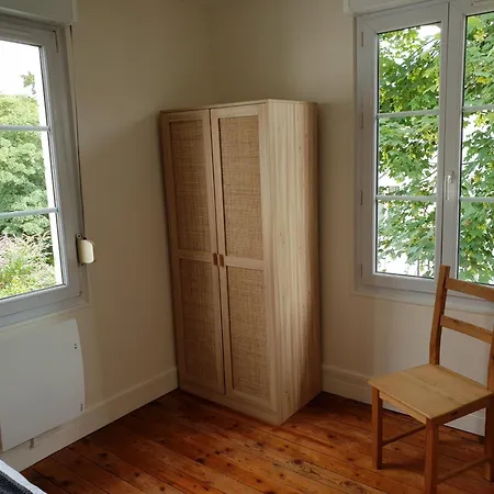 Maison A Les Moulineaux, Proche De Paris *